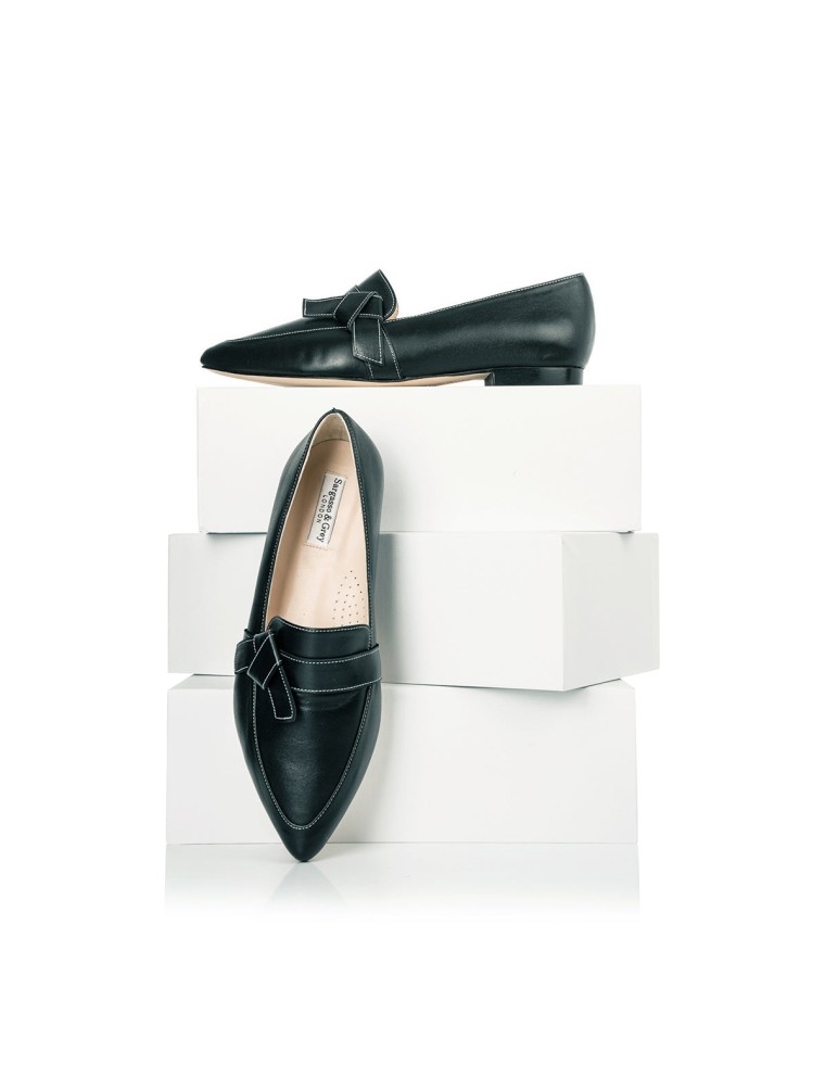 All-New Sandy Extra-Wide Fit Flats  - Black Leather Ready for Shipment